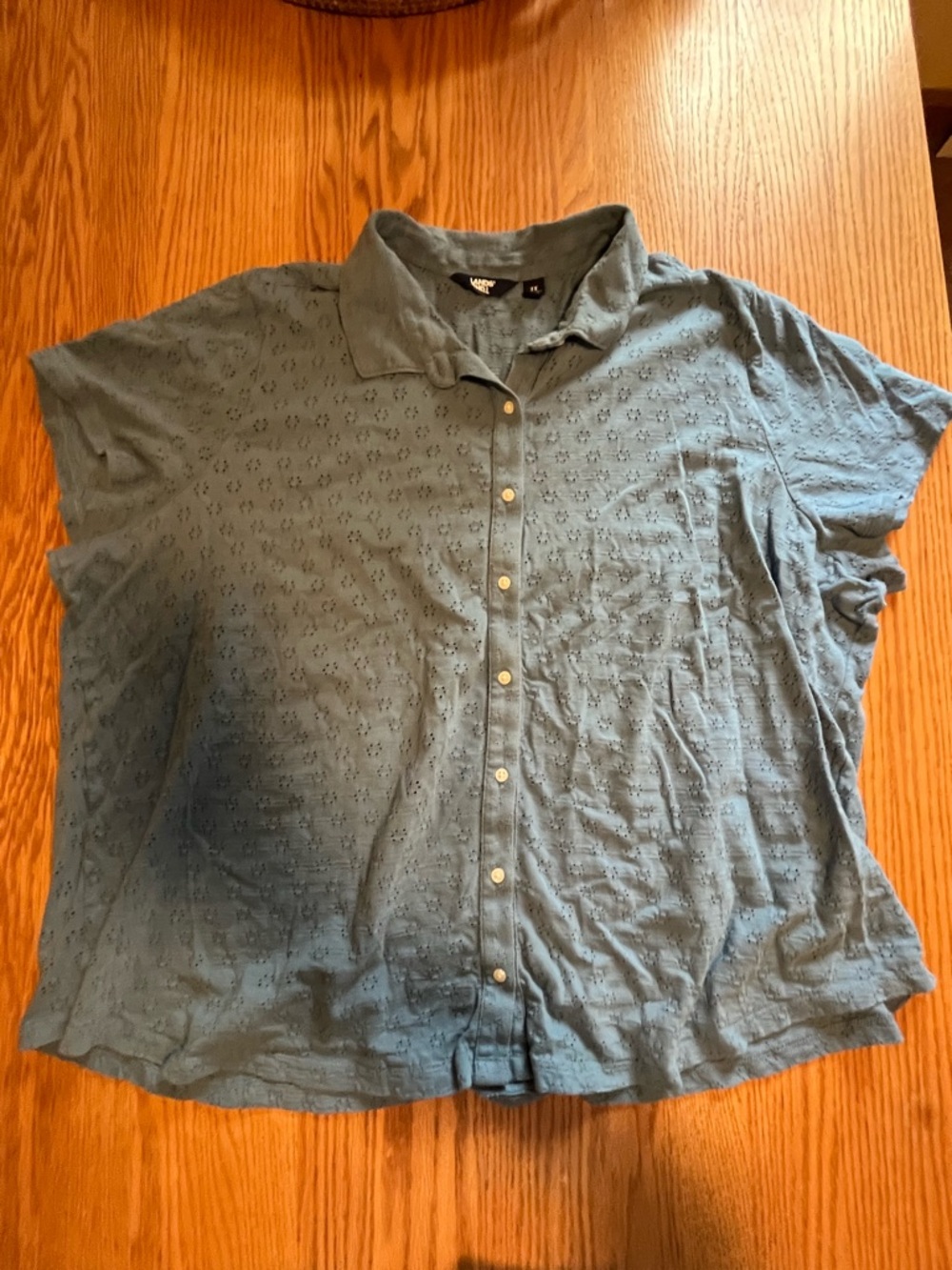 Women’s Plus 3X  Lands' End Short Sleeve Blue Button Down Shirt -eyelet pattern.